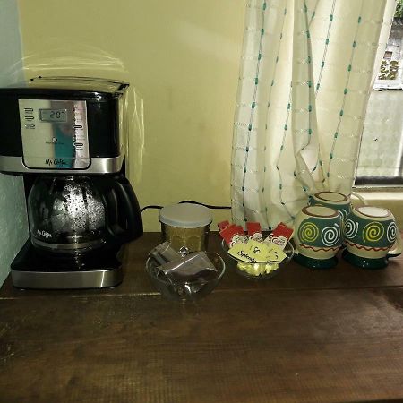 Tony'D Studio Apartment ปูแอร์โตบาญาร์ตา ภายนอก รูปภาพ